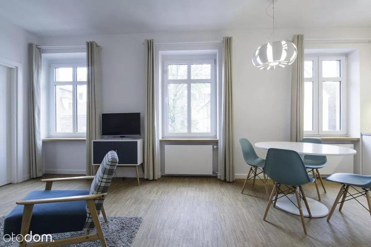 Stylowy 2-Pokojowy Apartament 5 Min. Od Rynku วรอตซวาฟ ภายนอก รูปภาพ