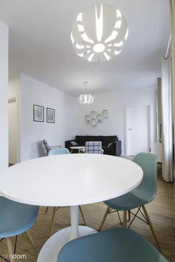 Stylowy 2-Pokojowy Apartament 5 Min. Od Rynku วรอตซวาฟ ภายนอก รูปภาพ