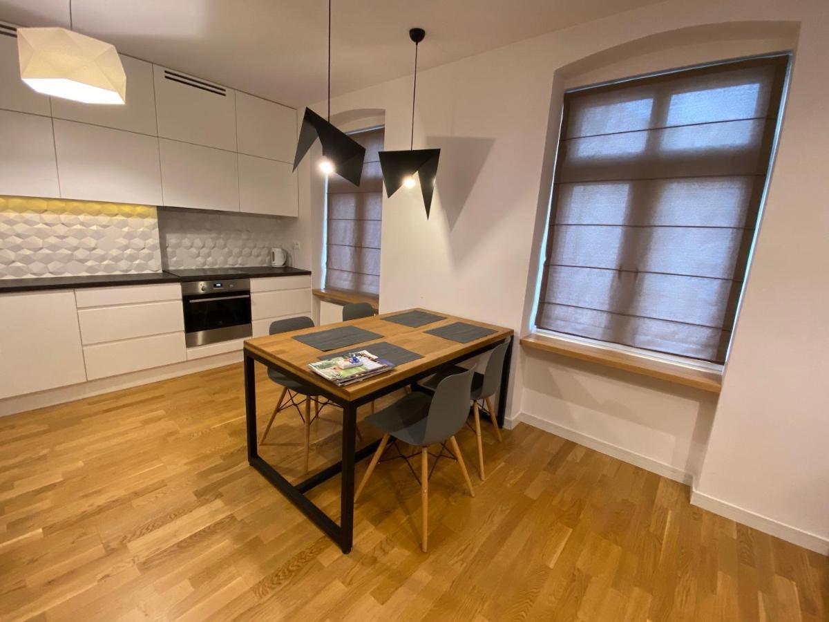 Stylowy 2-Pokojowy Apartament 5 Min. Od Rynku วรอตซวาฟ ภายนอก รูปภาพ