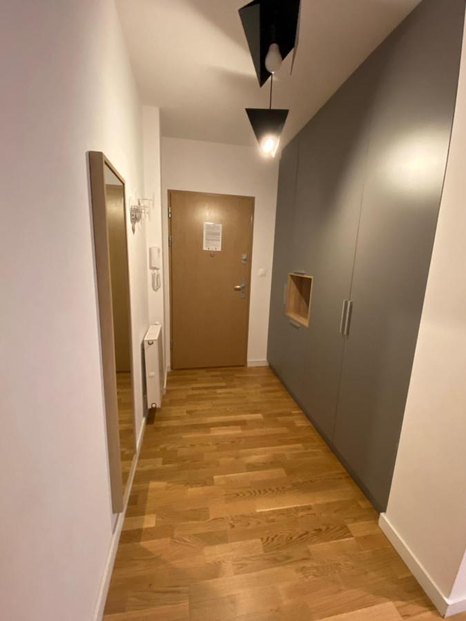Stylowy 2-Pokojowy Apartament 5 Min. Od Rynku วรอตซวาฟ ภายนอก รูปภาพ