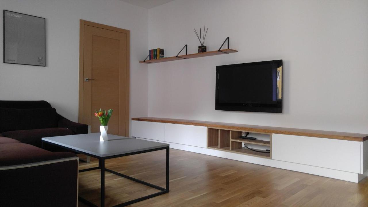 Stylowy 2-Pokojowy Apartament 5 Min. Od Rynku วรอตซวาฟ ภายนอก รูปภาพ